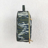 BA0228 boys camo Lunch Box  --