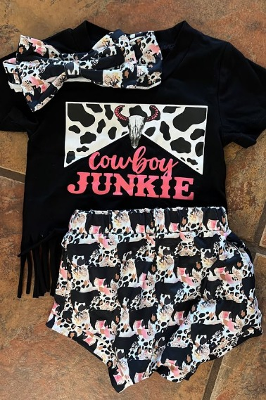 GBO0255--pre order cow black bummies outfits