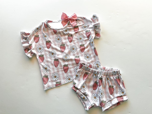 Short sleeves strawberry floral kids bummies set