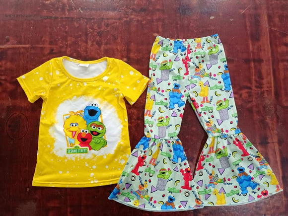 custom style moq 3 cartoon yellow girl outfits