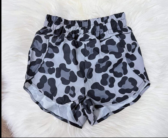 SS0379--pre-order milk silk black leopard girls shorts