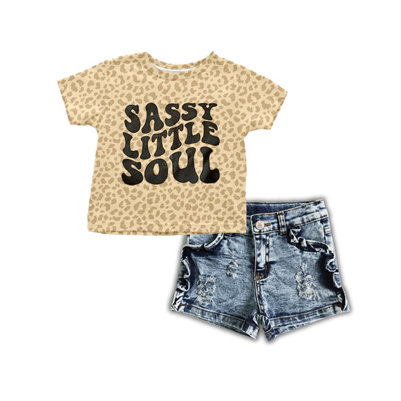 sassy little soul top +  Denim shorts outfits