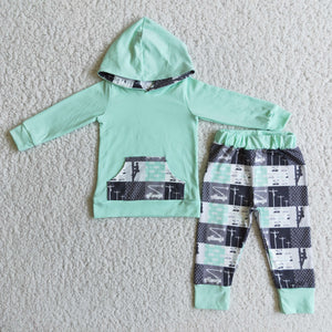 Boy's green hoodie outfits