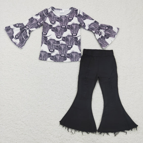 grey skull cow  top + black jeans outfits