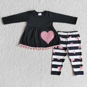 girl outfits Valentine's Day black