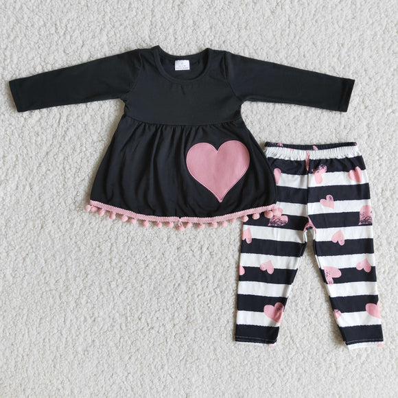 girl outfits Valentine's Day black